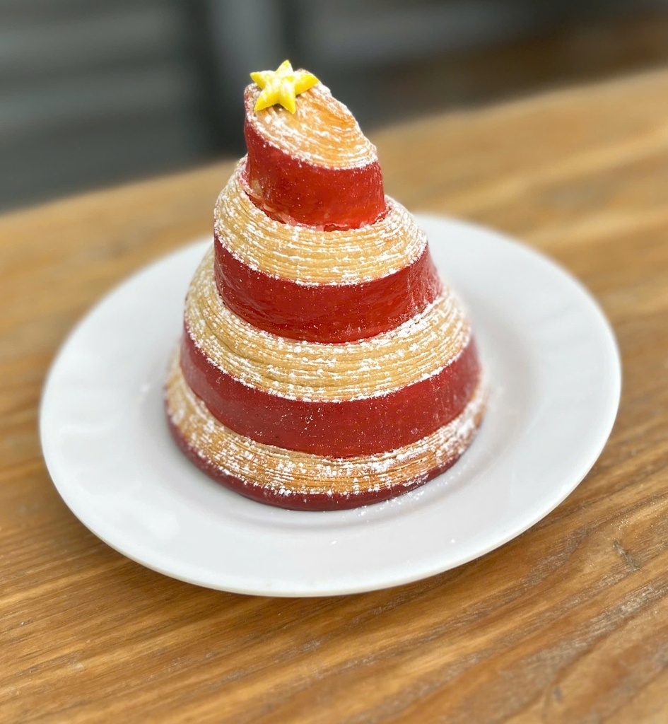 Christmas Tree - Strawberry