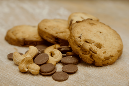 [BIS005SET15] Pack Cashew Chocolate Cookies (15pcs)